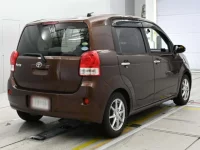 Toyota PORTE лот № 10424 оценка 4  с аукциона в Японии 1