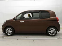 Toyota PORTE лот № 10424 оценка 4  с аукциона в Японии 3