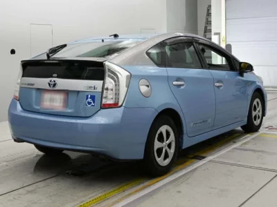 Toyota PRIUS PHV