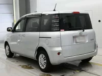 Toyota SIENTA лот № 10397 оценка 3  с аукциона в Японии 5