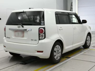 Toyota COROLLA RUMION