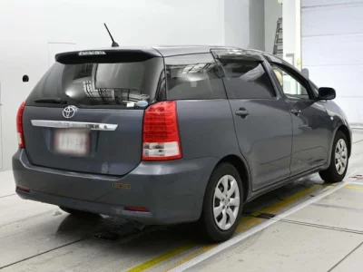 Toyota WISH  с аукциона в Японии