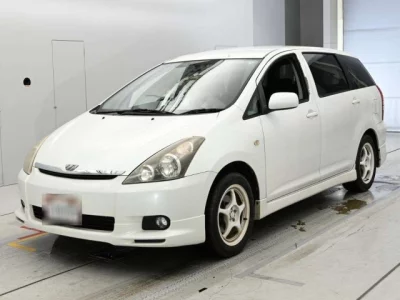 Toyota WISH  с аукциона в Японии