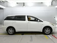 Toyota WISH лот № 10428 оценка RA  с аукциона в Японии 2