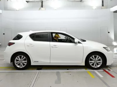 Lexus CT  с аукциона в Японии