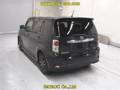Toyota COROLLA RUMION