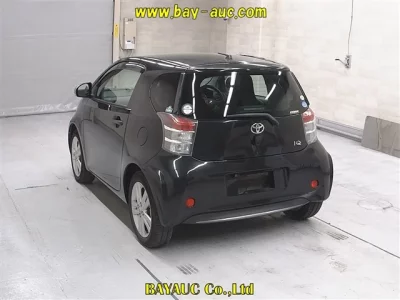 Toyota iQ