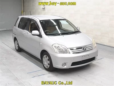 Toyota RAUM