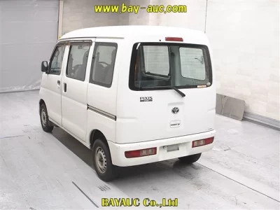 Toyota Pixis Van