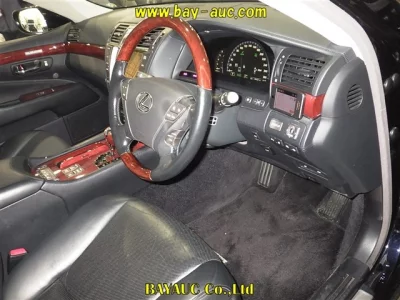 Lexus LS600h