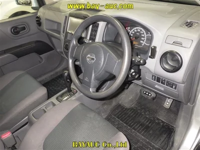 Nissan AD