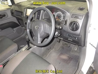 Nissan AD