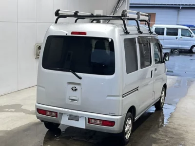 Toyota Pixis Van