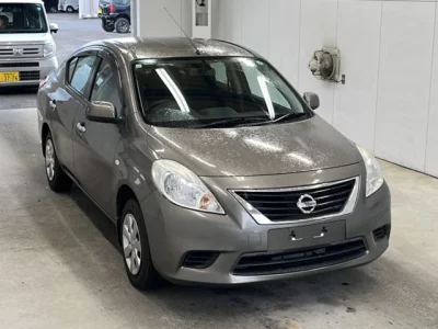 Nissan Tiida Latio
