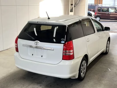 Toyota WISH  с аукциона в Японии