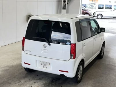 Nissan Otti