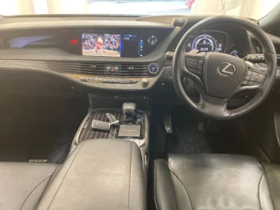 Lexus LS500h