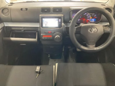 Toyota PIXIS SPACE  с аукциона в Японии