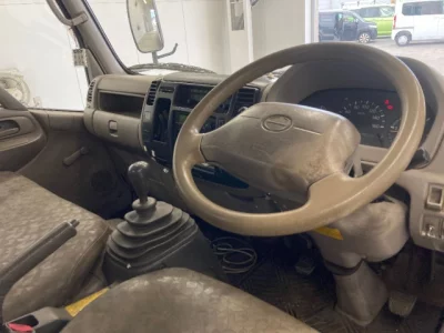 Hino DUTRO  с аукциона в Японии