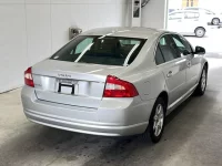 Volvo S80 лот № 1066 оценка 4  с аукциона в Японии 1