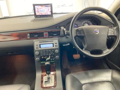 Volvo S80  с аукциона в Японии