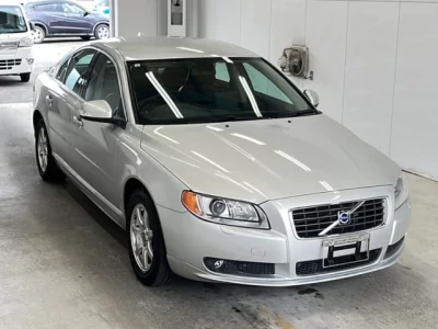 Volvo S80  с аукциона в Японии