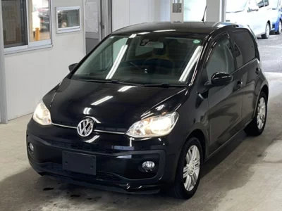 Volkswagen UP  с аукциона в Японии