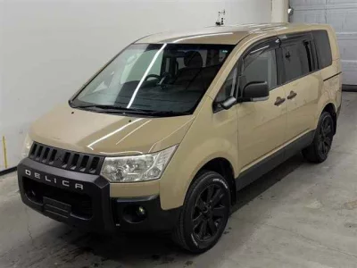 Mitsubishi Delica D:5