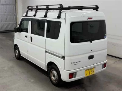Mitsubishi Minicab Van