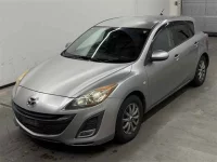 Mazda AXELA лот № 90051 оценка 3.5  с аукциона в Японии 3