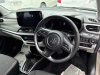 Suzuki SWIFT лот № 10023 оценка R  с аукциона в Японии 2