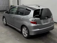 Honda FIT лот № 70170 оценка 4  с аукциона в Японии 1