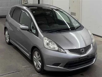 Honda FIT  с аукциона в Японии