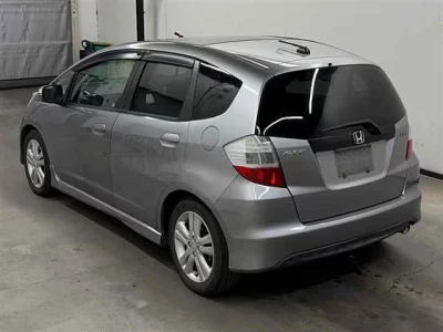 Honda FIT  с аукциона в Японии
