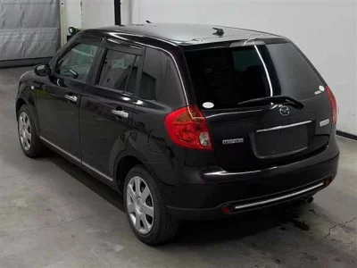 Mazda Verisa