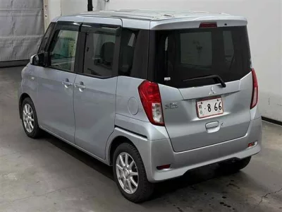Mitsubishi eK X Space