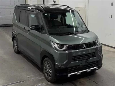 Mitsubishi Delica Mini