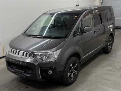 Mitsubishi Delica D:5