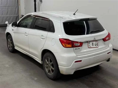 Mitsubishi RVR