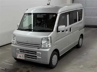 Mitsubishi Minicab Van
