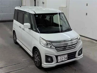 Suzuki Spacia