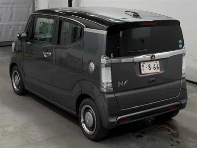 Honda N BOX SLASH
