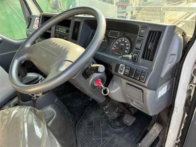 Mazda Titan