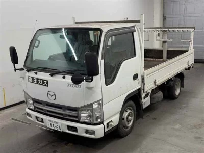 Mazda Titan