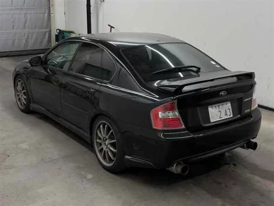 Subaru LEGACY B4