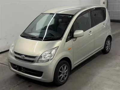 Daihatsu MOVE  с аукциона в Японии