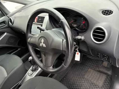 Mitsubishi Colt Plus