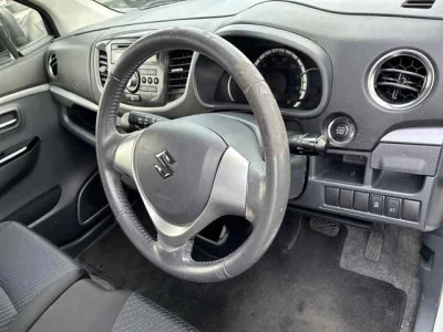 Suzuki WAGON R  с аукциона в Японии
