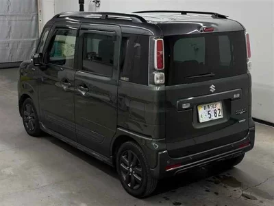 Suzuki Spacia Gear