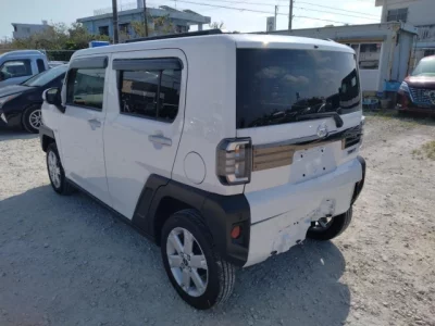 Daihatsu TAFT